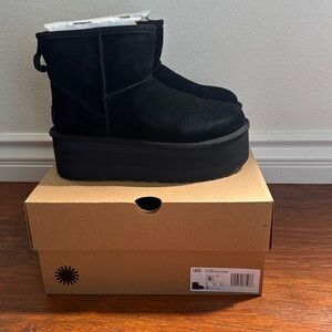 Mini platform UGG boots